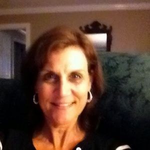 Meet your Posher, Laurie